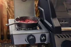 Napoleon Freestyle 365 Gasgrill, Graphit - Mit Seitenbrenner - Modell 2023 -Napoleon Napoleon Freestyle Seitenbrenner 2