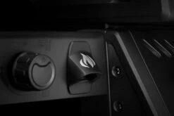 Napoleon Phantom Freestyle 425 Gasgrill, Mattschwarz - Mit Sizzle Zone Und Tür - Modell 2023 -Napoleon Napoleon Phantom Freestyle F425DSIBPK PHM Detail Bottle Opener