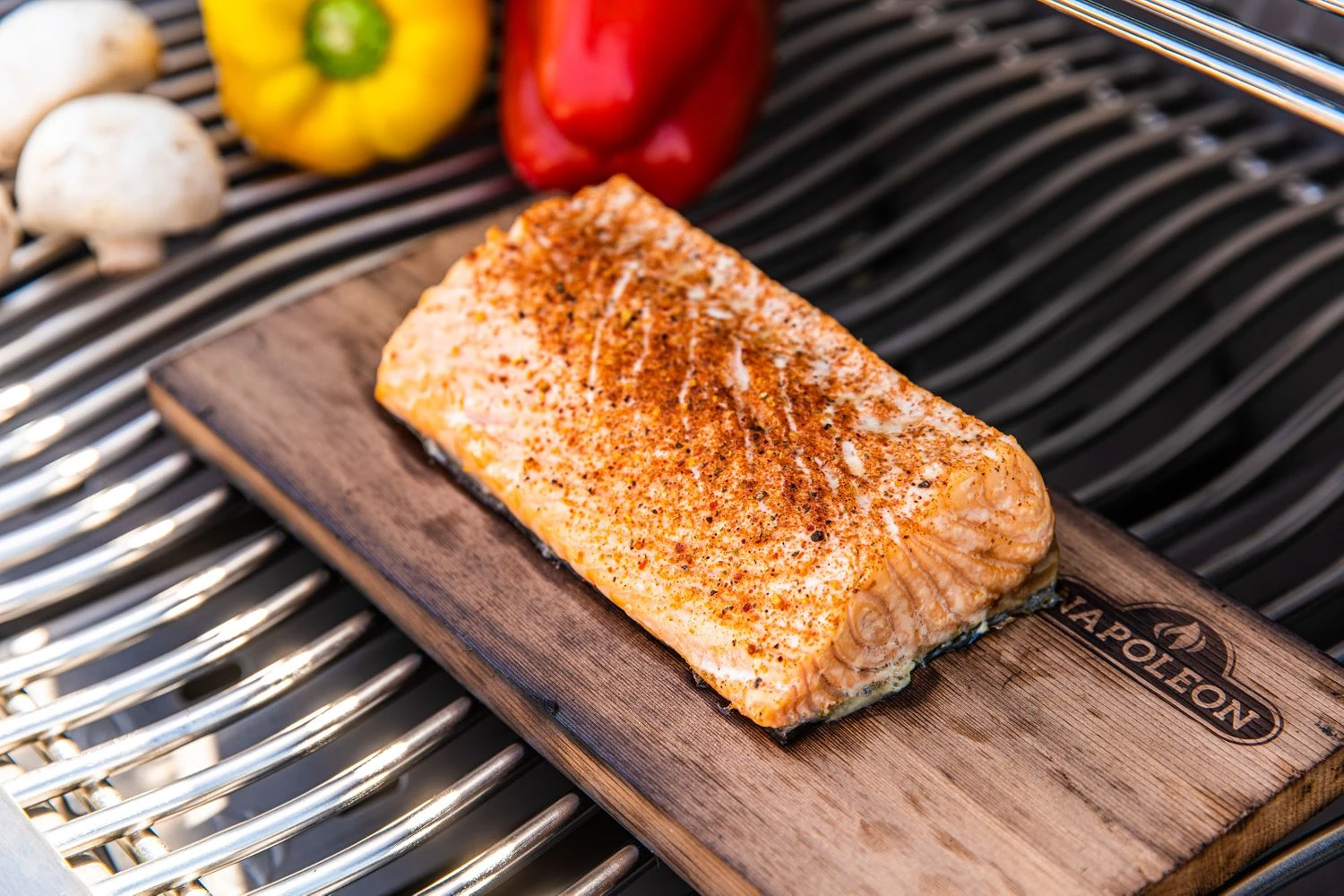 Napoleon Zedernholz Räucherbrett 3 Napoleon Zedernholz Räucherbrett – Bild 3