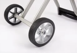 Napoleon TravelQ PRO285 Kompakt Gasgrill Schwarz Mit Klappbarem Wagen - Modell 2023 12 Napoleon TravelQ PRO285 Kompakt Gasgrill Schwarz Mit Klappbarem Wagen - Modell 2023 -Napoleon napoleon travelq pro285x unterwagen raeder